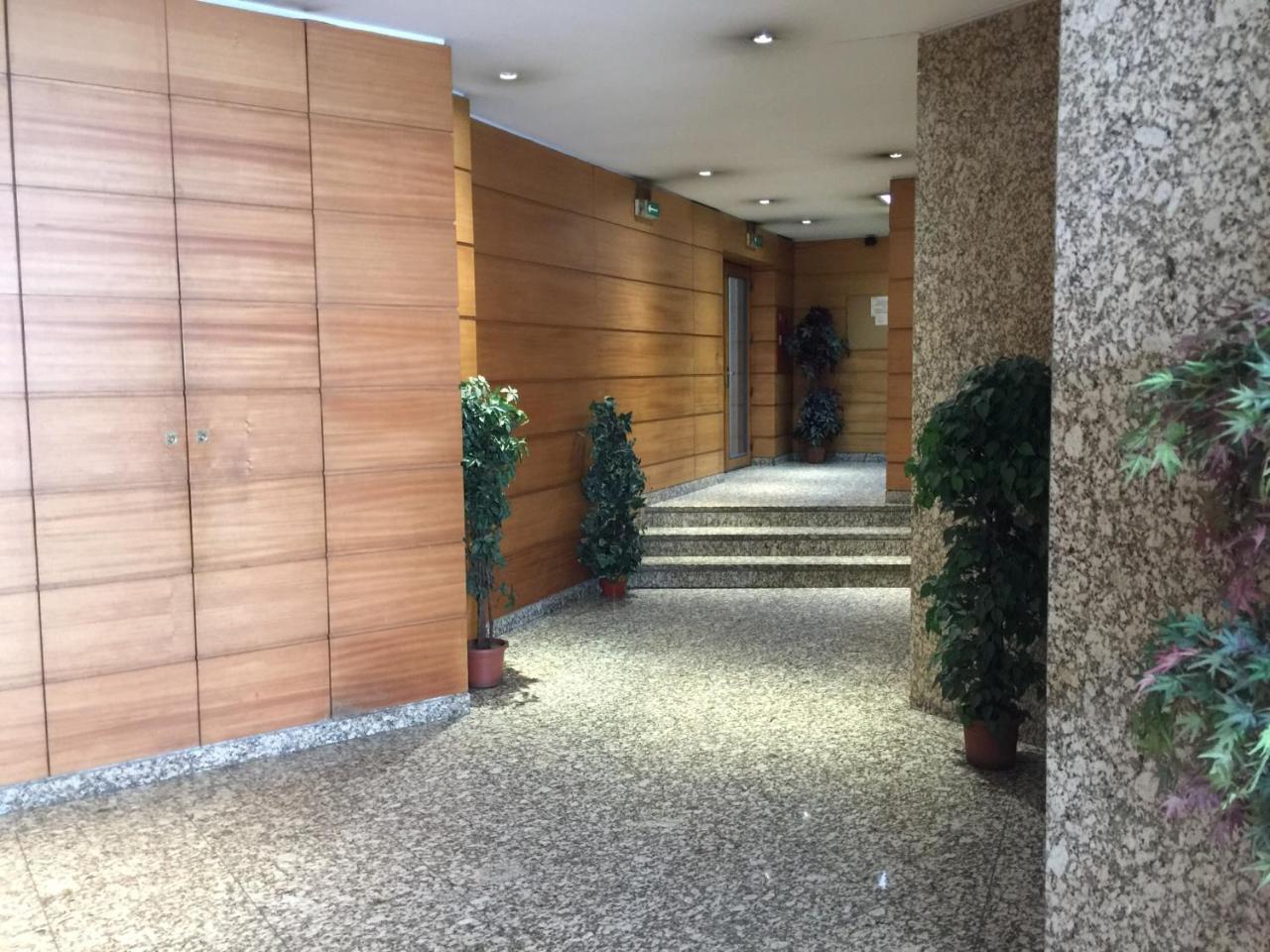 Invicta House Avenida Da Boavista Apartment Porto Luaran gambar