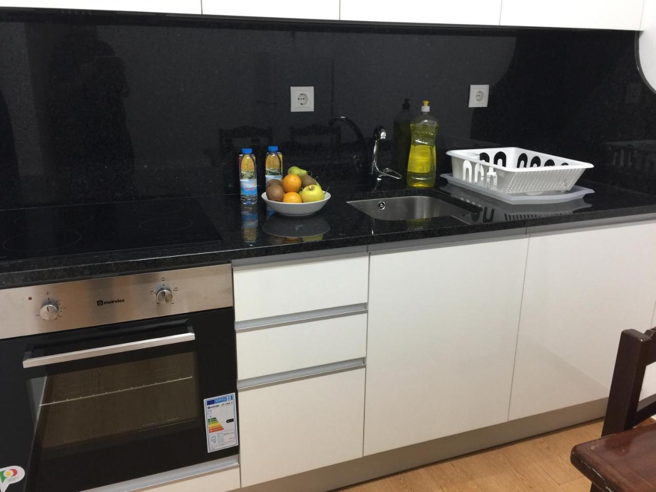 Invicta House Avenida Da Boavista Apartment Porto Luaran gambar